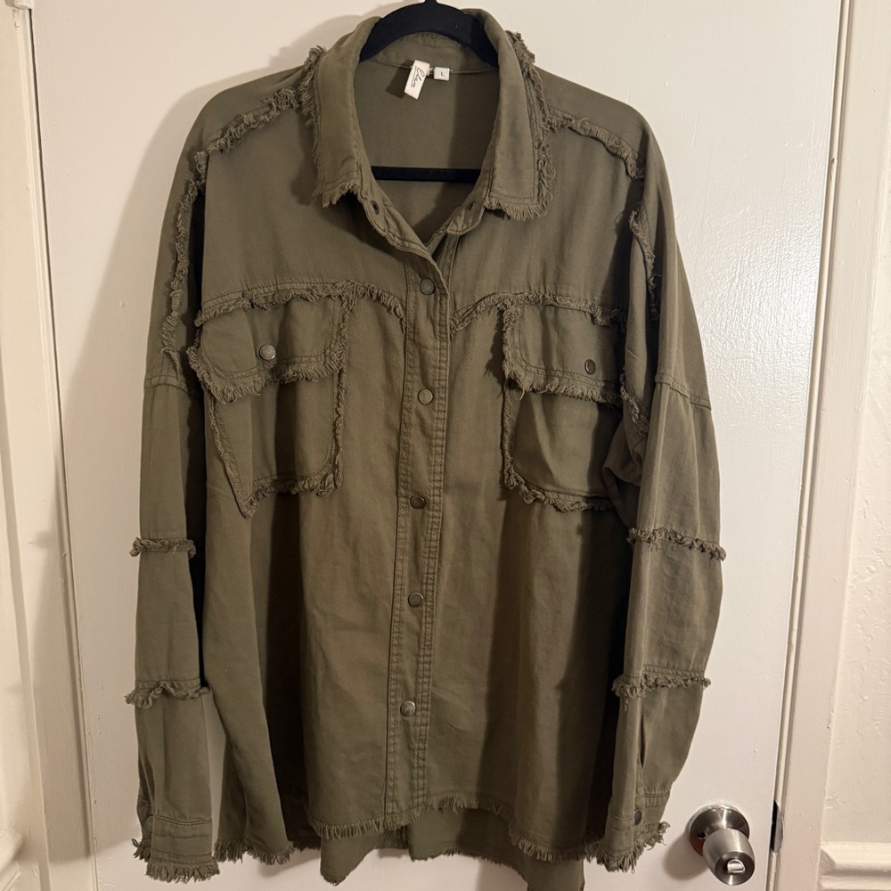 Women's Elan Olive Green Frayed "Rock & Roll" Riding Button Down Shirt Large